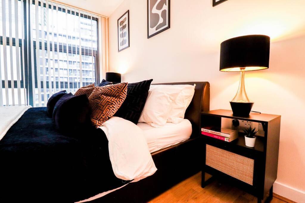 Premium Canary Wharf Flat - Long Stay Offer London Kültér fotó