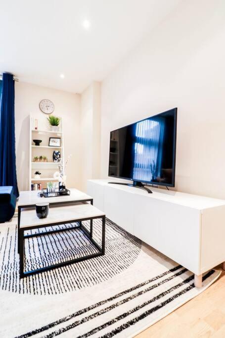 Premium Canary Wharf Flat - Long Stay Offer London Kültér fotó