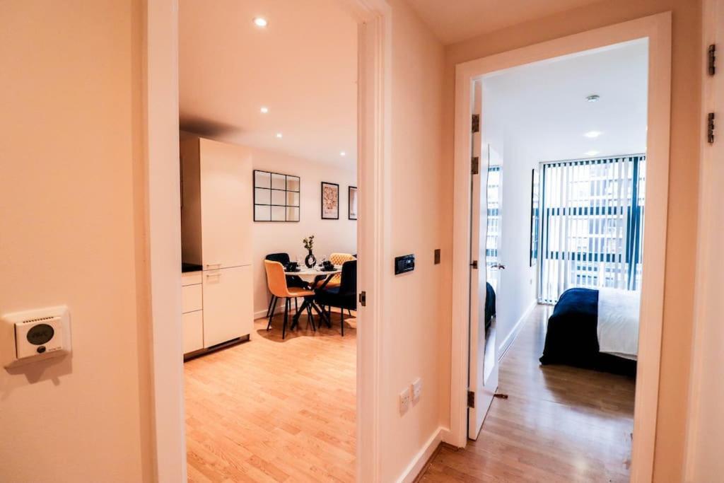 Premium Canary Wharf Flat - Long Stay Offer London Kültér fotó